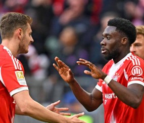 提前锁定德甲冠军！孔帕尼领军拜仁4-2逆转斯图加特，三冠王目标在望