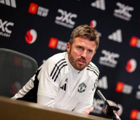 一夜巨变！曼联新帅名单曝光，欧冠争夺再添变数